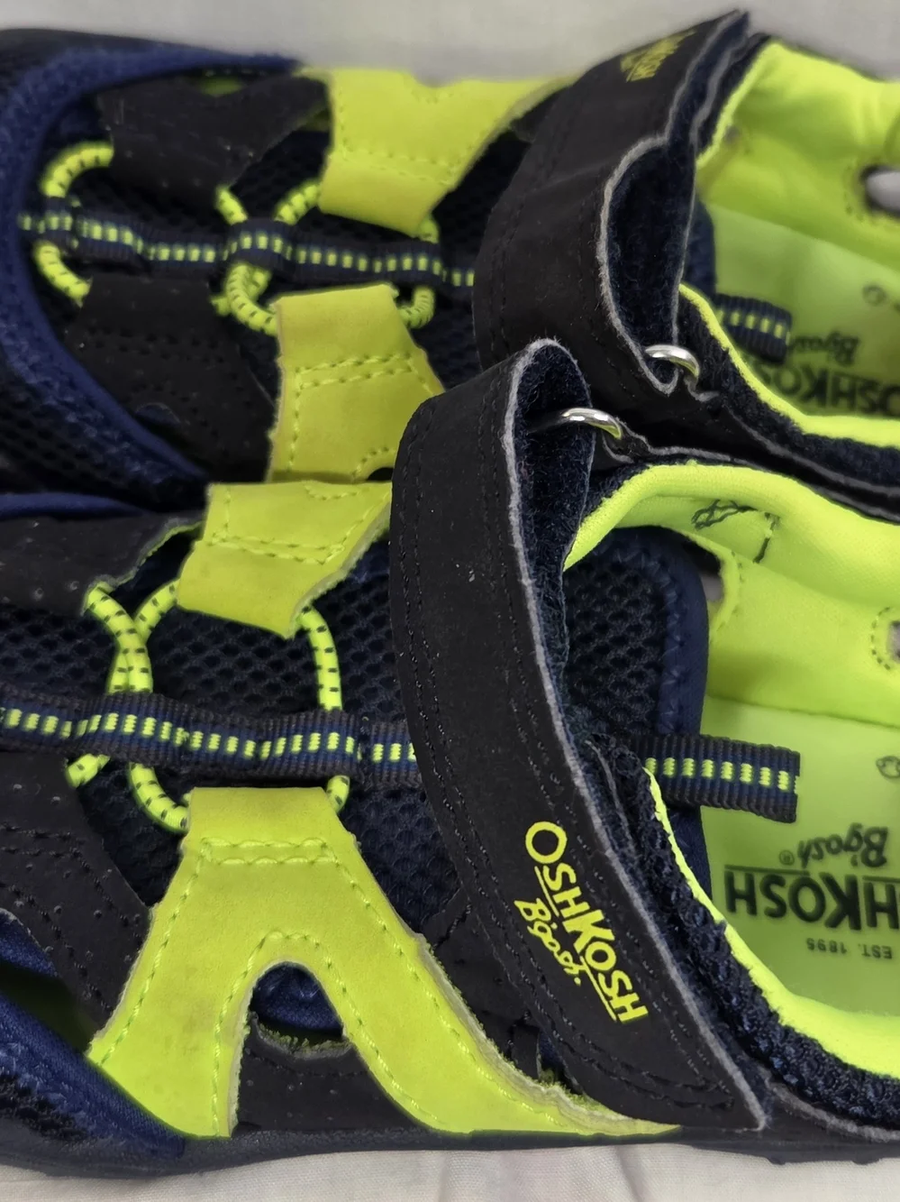 OshKosh B'gosh Kids Navy and Neon Green Active Sandals